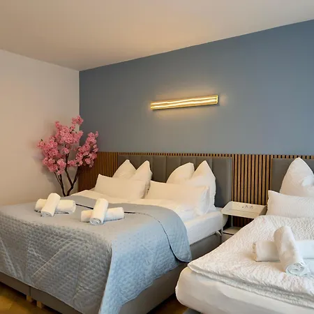 Lejlighed Grosse Innenstadt-oase 2 Fuer Gruppen & Familien